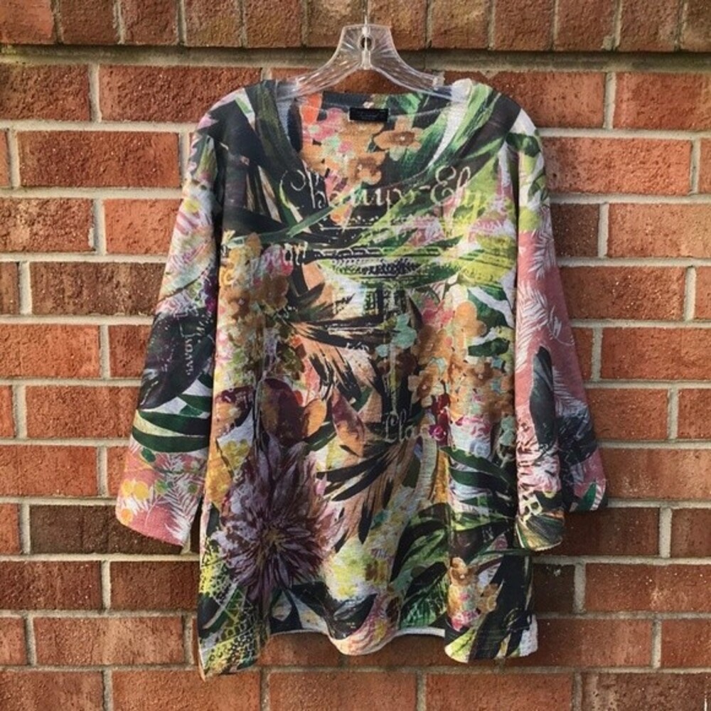 Inoah French Floral Print Bell Sleeve Top sz L